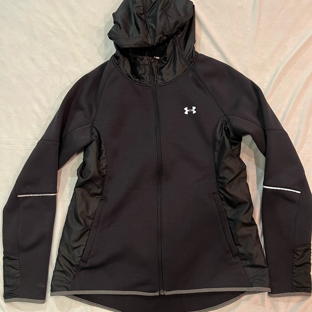 BLACK UNDER ARMOR ZIP UP HOODIE